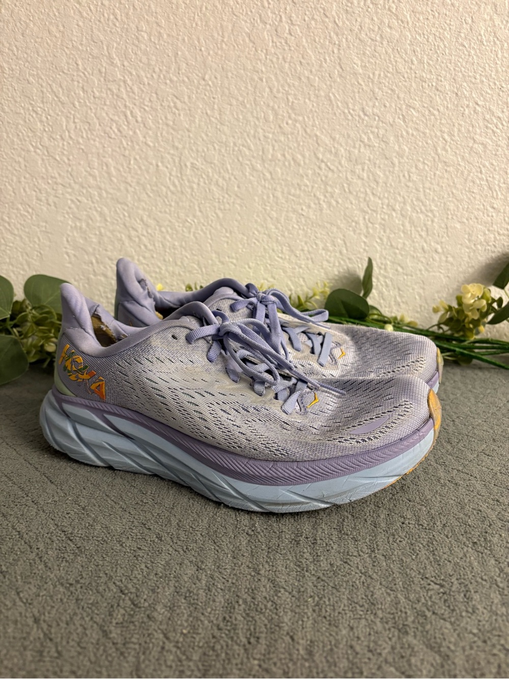 Hoka One One Clifton 8 Running Shoes Size 7.5 Women's